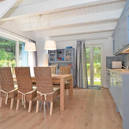 Blaues Strandhaus Sellin Экстерьер фото